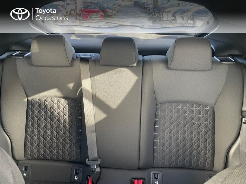 Photo 12 de l'offre de TOYOTA C-HR 122h Edition 2WD E-CVT MY20 à 31350€ chez Altis - Toyota Vannes
