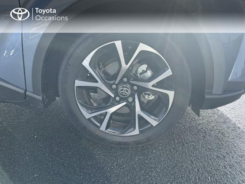 Photo 16 de l'offre de TOYOTA C-HR 122h Edition 2WD E-CVT MY20 à 31350€ chez Altis - Toyota Vannes