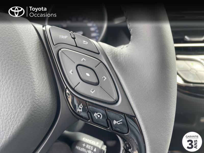 Photo 20 de l'offre de TOYOTA C-HR 184h Edition 2WD E-CVT MY22 à 31980€ chez Altis - Toyota Vannes