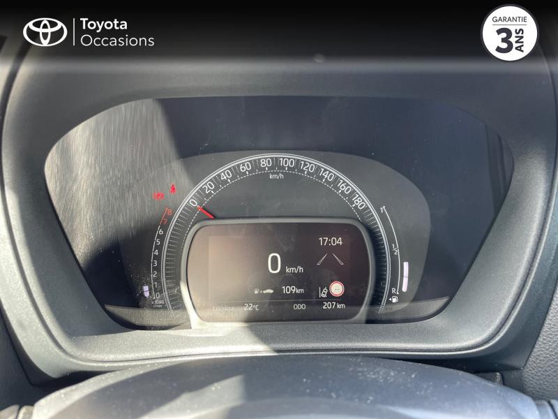 Photo 14 de l'offre de TOYOTA Aygo X 1.0 VVT-i 72ch Design 5p à 16990€ chez Altis - Toyota Vannes