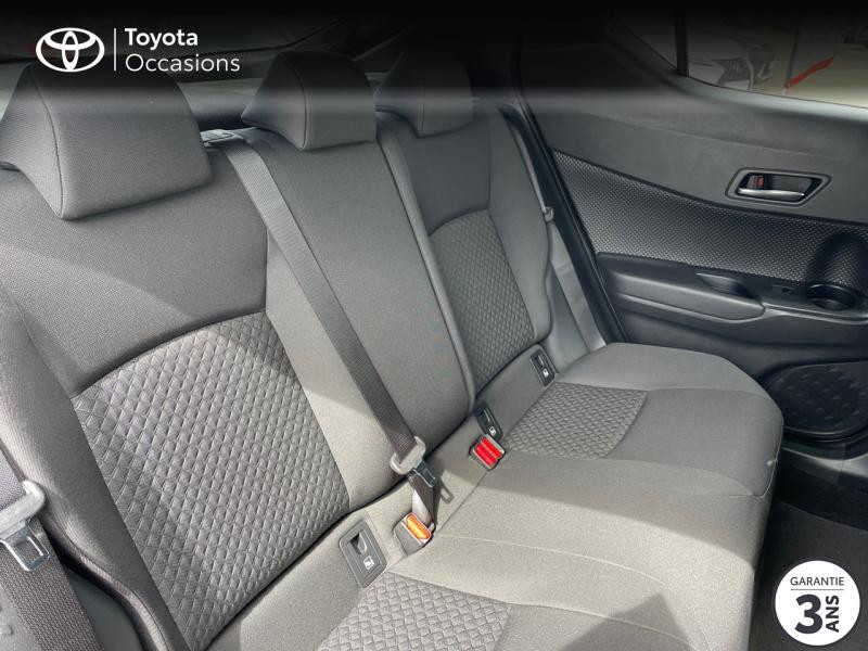 Photo 7 de l'offre de TOYOTA C-HR 184h Edition 2WD E-CVT MY22 à 31980€ chez Altis - Toyota Vannes