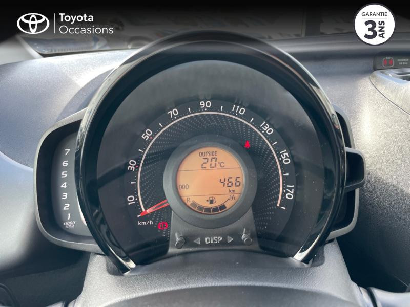 Photo 14 de l'offre de TOYOTA Aygo 1.0 VVT-i 72ch x-play 5p MY21 à 14980€ chez Altis - Toyota Vannes