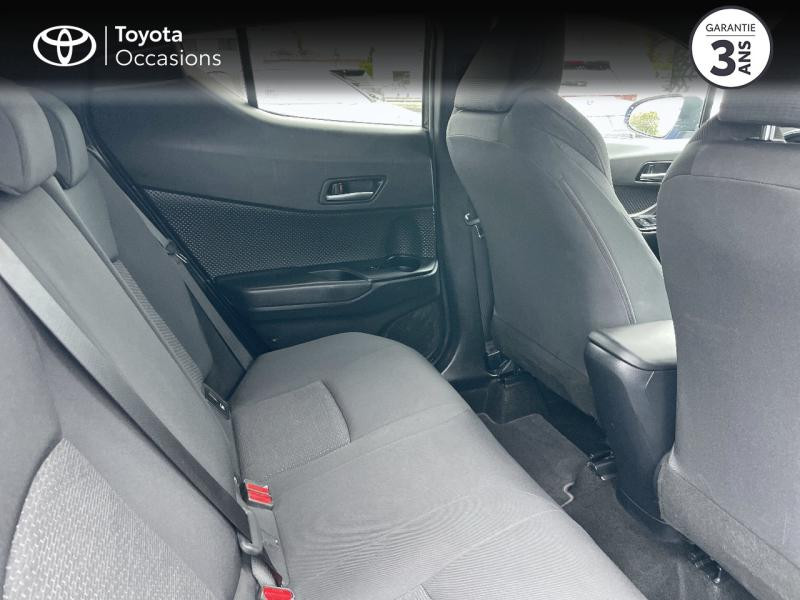 Photo 7 de l'offre de TOYOTA C-HR 122h Graphic 2WD E-CVT RC18 à 23480€ chez Altis - Toyota Vannes
