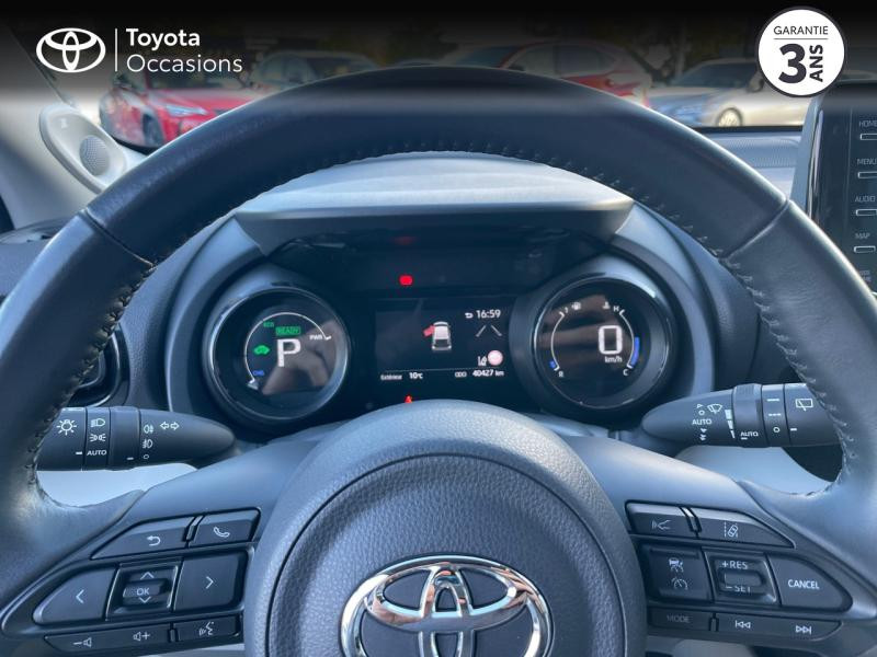 Photo 13 de l'offre de TOYOTA Yaris 116h Iconic 5p à 21980€ chez Altis - Toyota Vannes