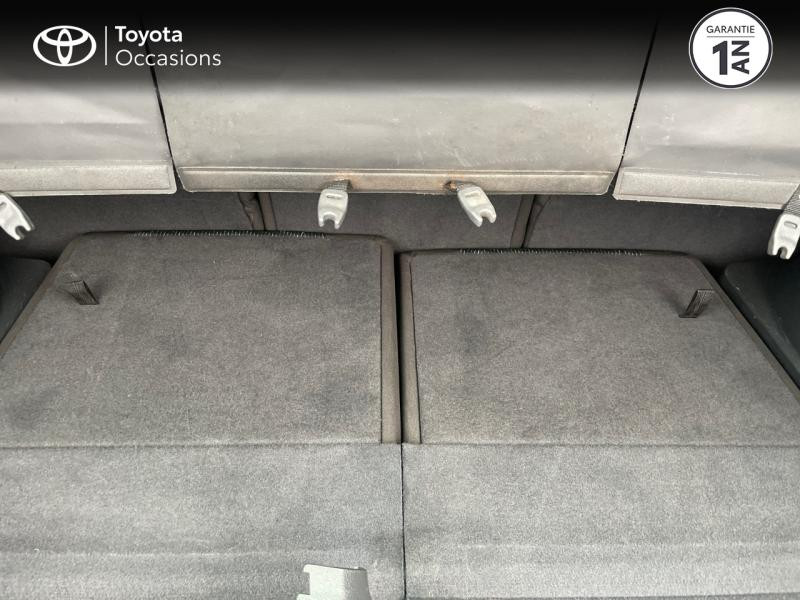 Photo 10 de l'offre de TOYOTA Verso 126 D-4D FAP SkyView 7 places à 7890€ chez Altis - Toyota Vannes