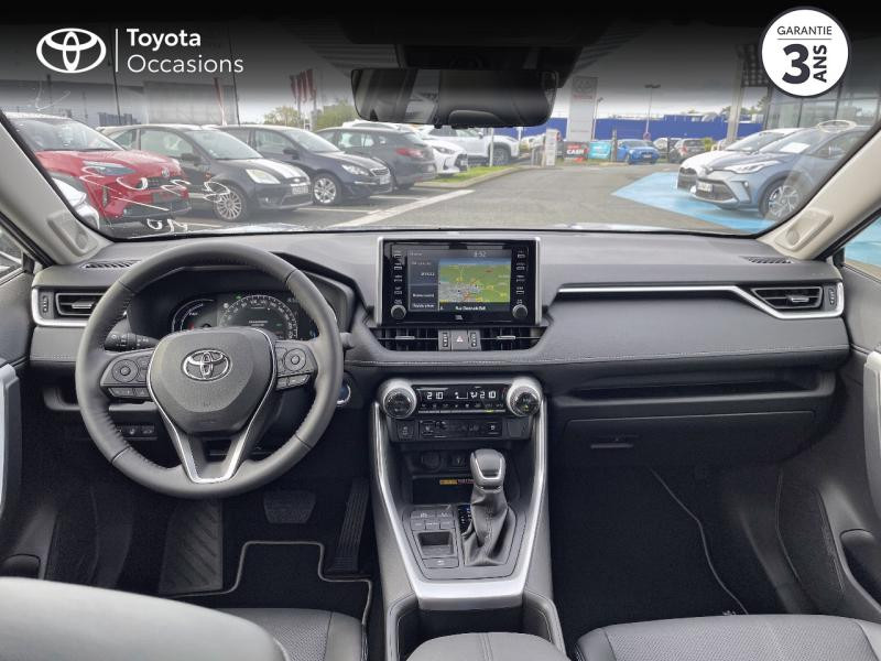 Photo 8 de l'offre de TOYOTA RAV4 Hybride 218ch Lounge 2WD MY22 à 49990€ chez Altis - Toyota Vannes