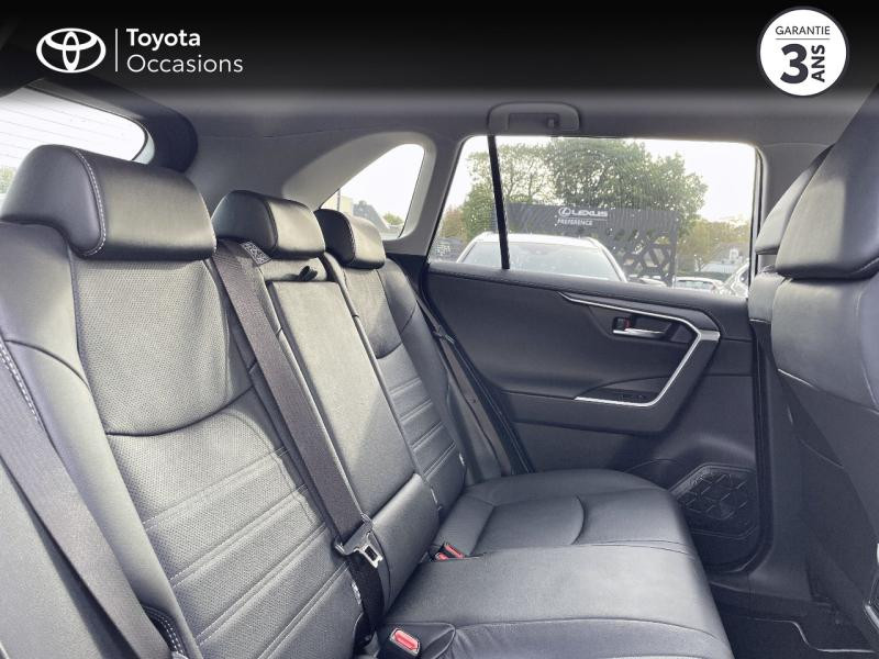 Photo 7 de l'offre de TOYOTA RAV4 Hybride 218ch Lounge 2WD MY22 à 49990€ chez Altis - Toyota Vannes