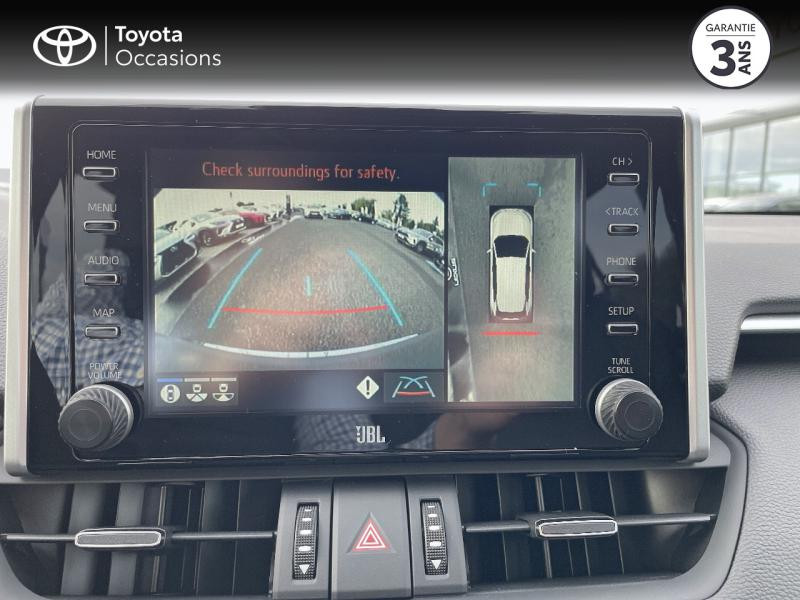 Photo 18 de l'offre de TOYOTA RAV4 Hybride 218ch Lounge 2WD MY22 à 49990€ chez Altis - Toyota Vannes