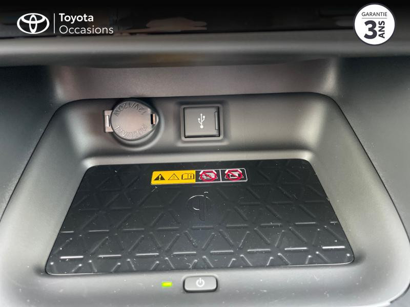 Photo 22 de l'offre de TOYOTA RAV4 Hybride 218ch Lounge 2WD MY22 à 49990€ chez Altis - Toyota Vannes