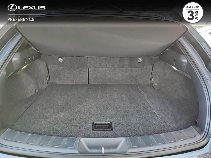 Photo 10 de l'offre de LEXUS UX 250h 2WD Luxe Plus MY22 à 34990€ chez Altis - Toyota Vannes