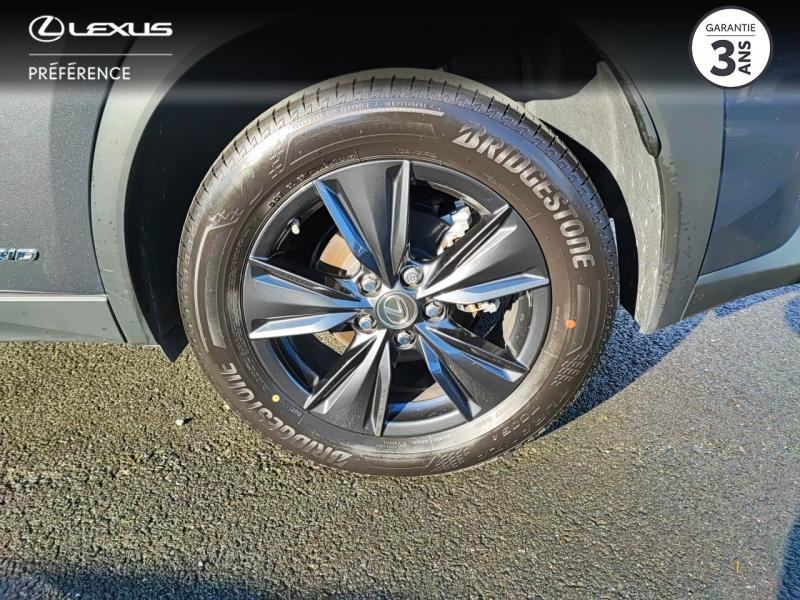 Photo 16 de l'offre de LEXUS UX 250h 2WD Luxe Plus MY22 à 34990€ chez Altis - Toyota Vannes