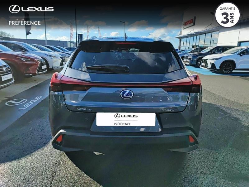 Photo 28 de l'offre de LEXUS UX 250h 2WD Luxe Plus MY22 à 34990€ chez Altis - Toyota Vannes
