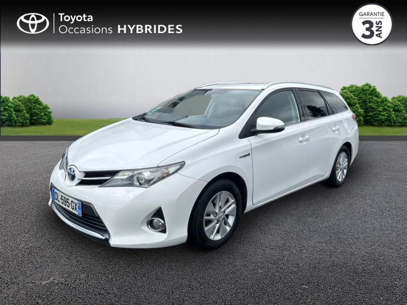 Toyota Auris Touring Sports HSD 136h Dynamic Hybride Blanc Occasion à vendre