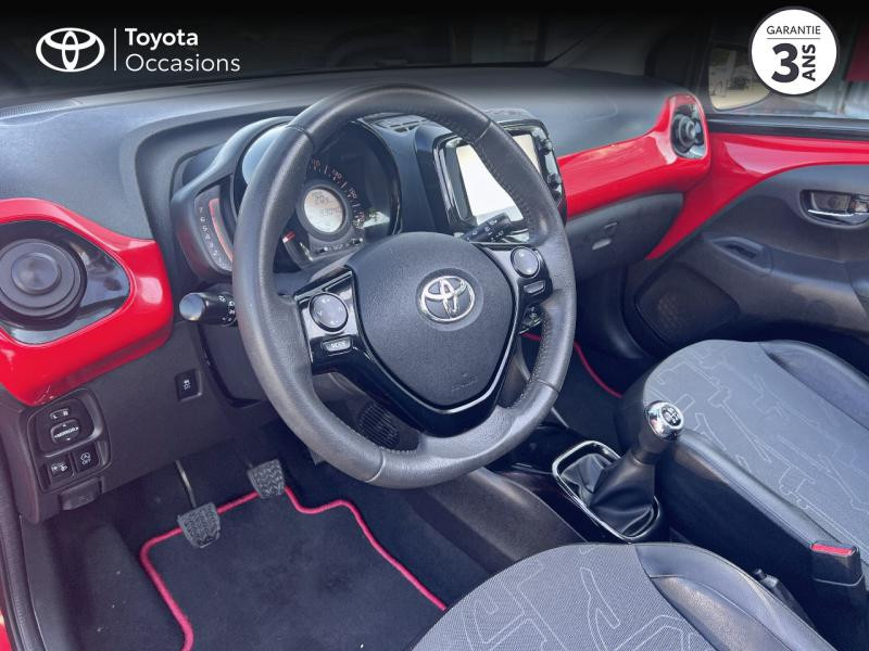 Photo 9 de l'offre de TOYOTA Aygo 1.0 VVT-i 69ch Stop&Start x-wave 5p à 9480€ chez Altis - Toyota Vannes