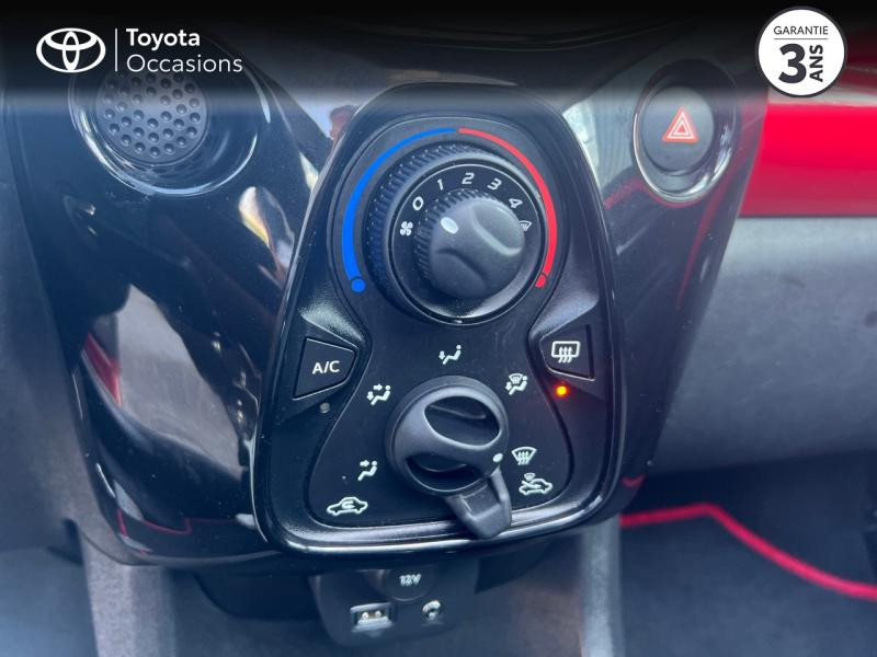Photo 22 de l'offre de TOYOTA Aygo 1.0 VVT-i 69ch Stop&Start x-wave 5p à 9480€ chez Altis - Toyota Vannes