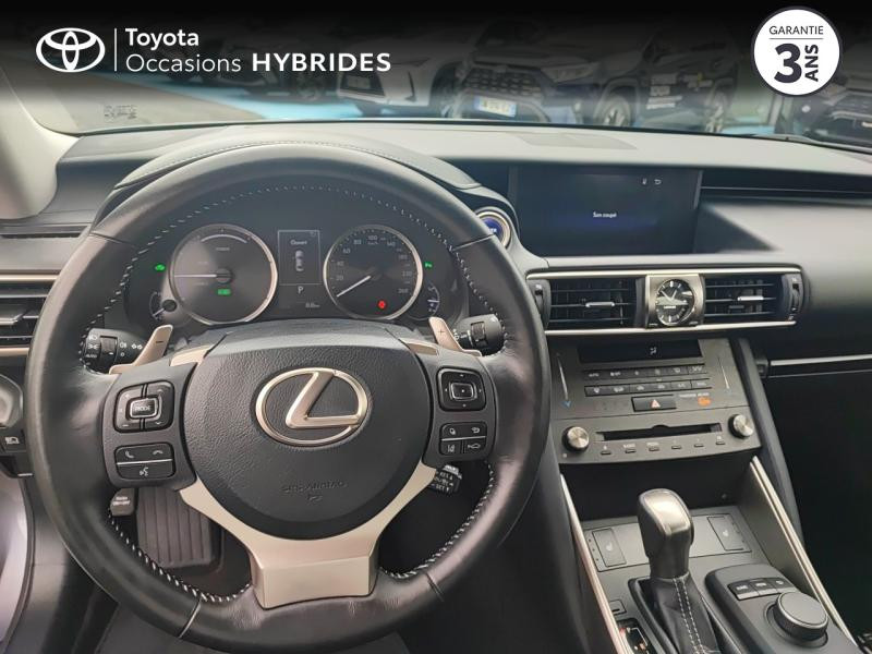 Photo 9 de l'offre de LEXUS IS 300h Pack Business MY20 à 28980€ chez Altis - Toyota Vannes