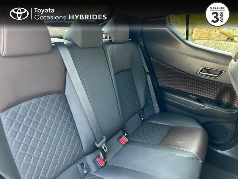 Photo 7 de l'offre de TOYOTA C-HR 122h Distinctive 2WD E-CVT RC18 à 21980€ chez Altis - Toyota Vannes