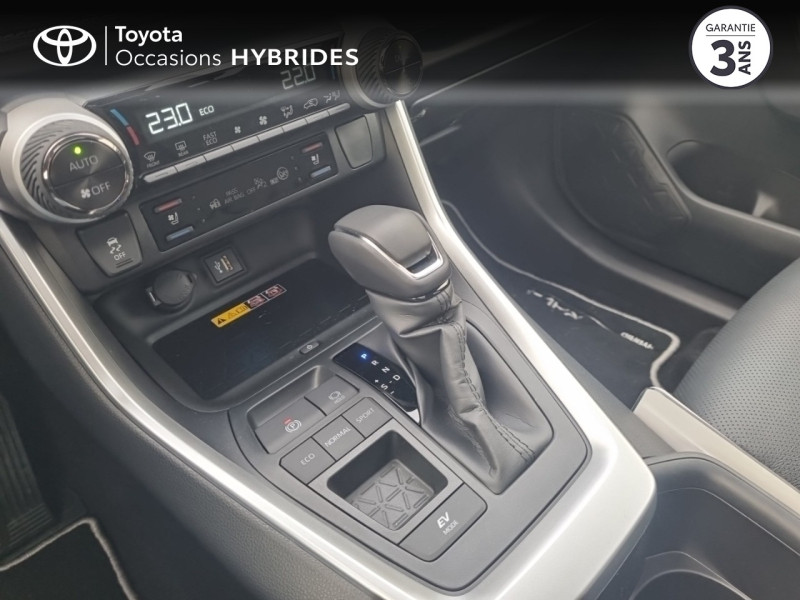 Photo 16 de l'offre de TOYOTA RAV4 2.5 Hybride 218ch Lounge 2WD MY23 à 49980€ chez Altis - Toyota Vannes
