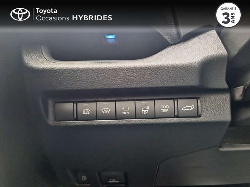 Photo 14 de l'offre de TOYOTA RAV4 2.5 Hybride 218ch Lounge 2WD MY23 à 49980€ chez Altis - Toyota Vannes