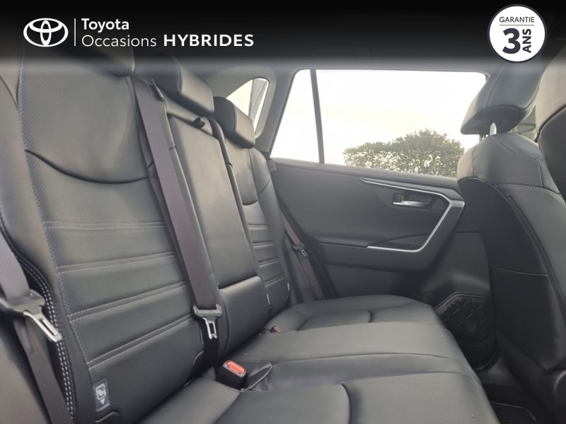 Photo 21 de l'offre de TOYOTA RAV4 2.5 Hybride 218ch Lounge 2WD MY23 à 49980€ chez Altis - Toyota Vannes