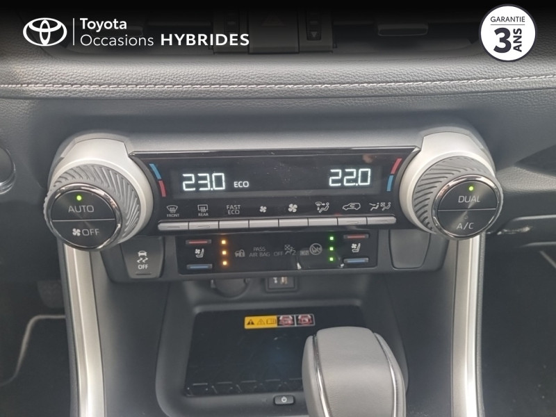 Photo 15 de l'offre de TOYOTA RAV4 2.5 Hybride 218ch Lounge 2WD MY23 à 49980€ chez Altis - Toyota Vannes