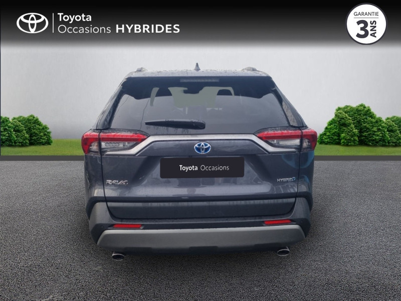 Photo 18 de l'offre de TOYOTA RAV4 2.5 Hybride 218ch Lounge 2WD MY23 à 49980€ chez Altis - Toyota Vannes