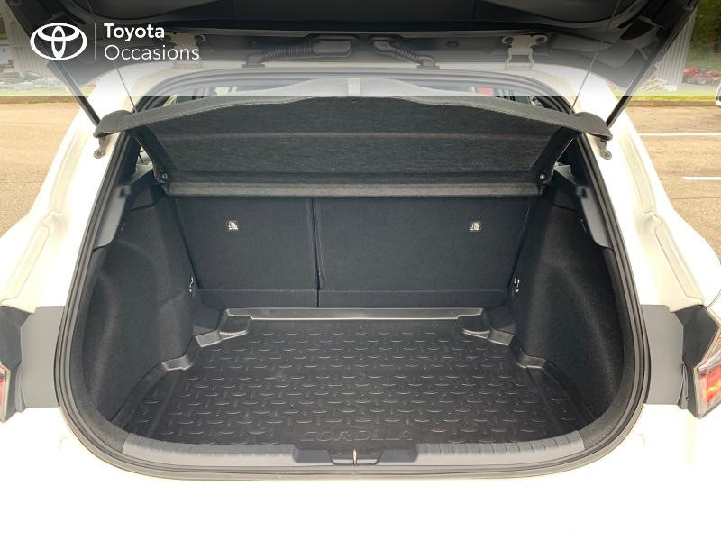 Photo 10 de l'offre de TOYOTA Corolla 122h Dynamic à 20980€ chez Altis - Toyota Pontivy