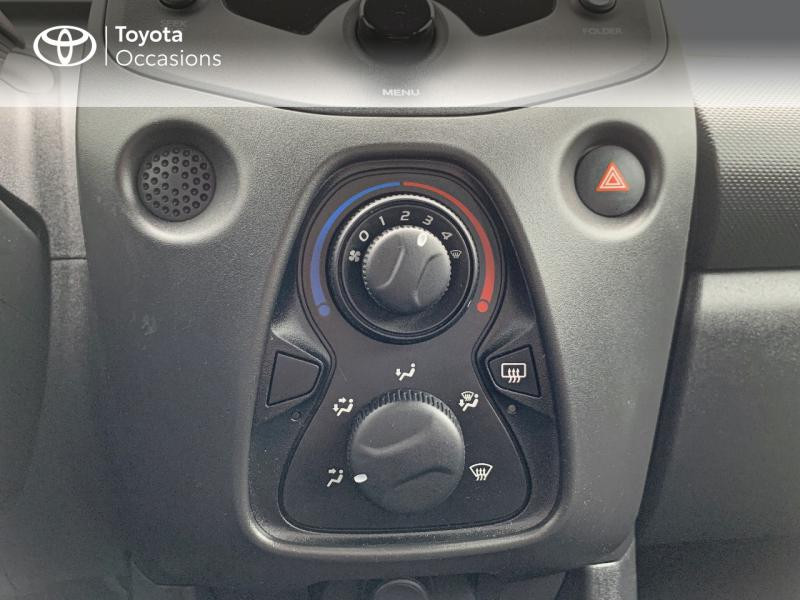 Photo 22 de l'offre de TOYOTA Aygo 1.0 VVT-i 69ch x 5p à 8990€ chez Altis - Toyota Pontivy