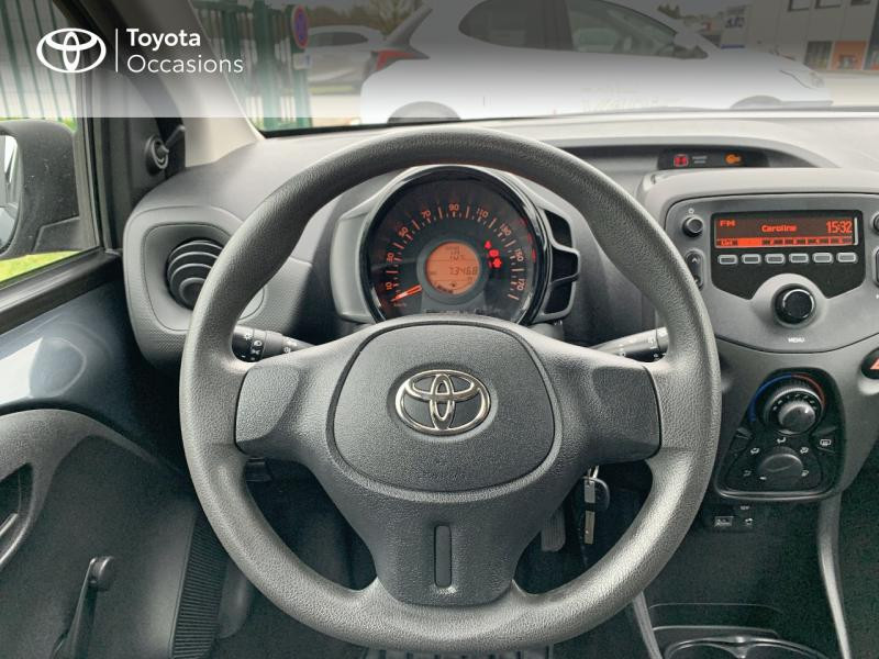 Photo 13 de l'offre de TOYOTA Aygo 1.0 VVT-i 69ch x 5p à 8990€ chez Altis - Toyota Pontivy