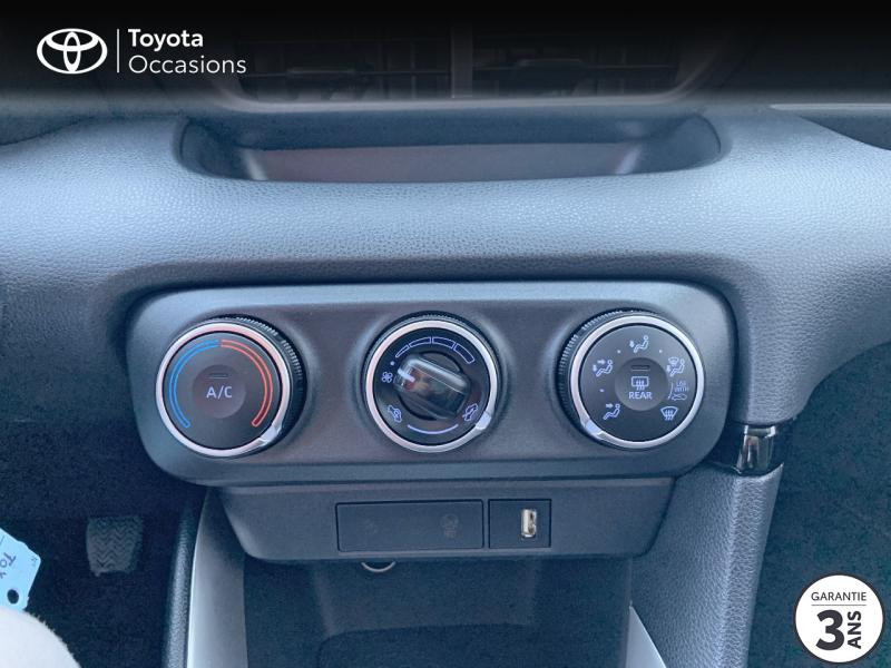 Photo 22 de l'offre de TOYOTA Yaris 70 VVT-i Design 5p à 16980€ chez Altis - Toyota Pontivy