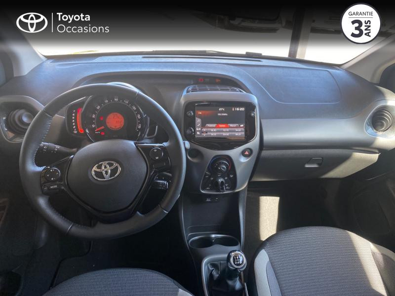 Photo 8 de l'offre de TOYOTA Aygo 1.0 VVT-i 72ch x-play 5P MY19 à 12290€ chez Altis - Toyota Pontivy