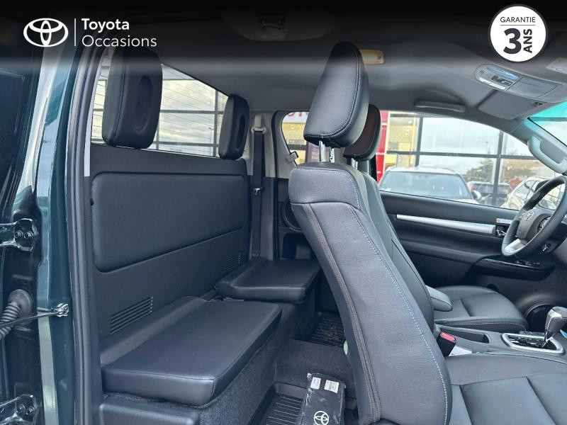 Photo 7 de l'offre de TOYOTA Hilux 2.4 D-4D X-Tra Cabine Lounge 4WD BVA RC21 à 42490€ chez Altis - Toyota Pontivy