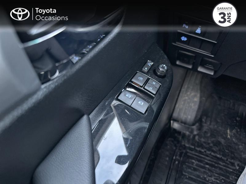 Photo 21 de l'offre de TOYOTA Hilux 2.4 D-4D X-Tra Cabine Lounge 4WD BVA RC21 à 42490€ chez Altis - Toyota Pontivy
