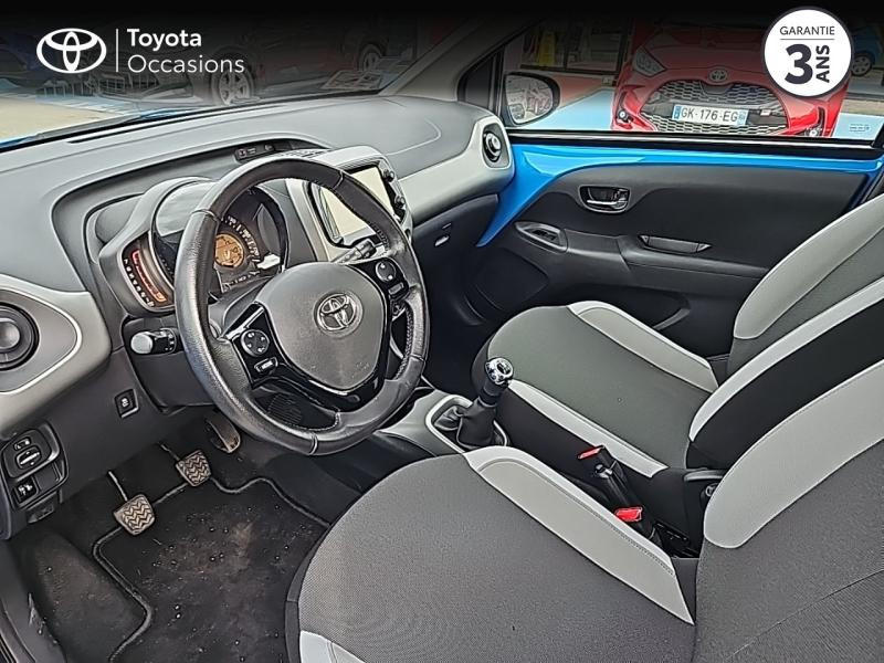 Photo 6 de l'offre de TOYOTA Aygo 1.0 VVT-i 69ch x-play 5p à 10990€ chez Altis - Toyota Pontivy