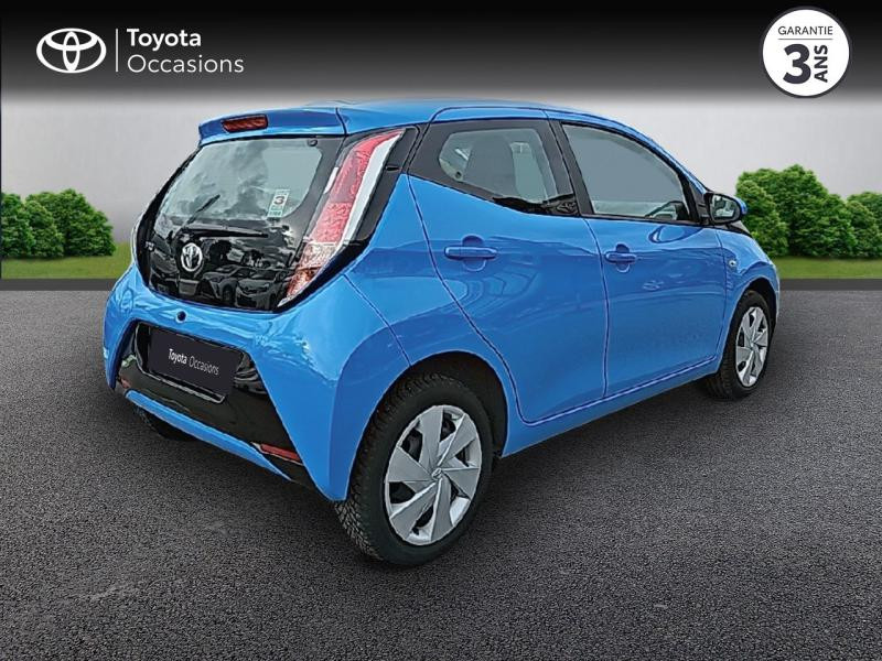 Photo 2 de l'offre de TOYOTA Aygo 1.0 VVT-i 69ch x-play 5p à 10990€ chez Altis - Toyota Pontivy