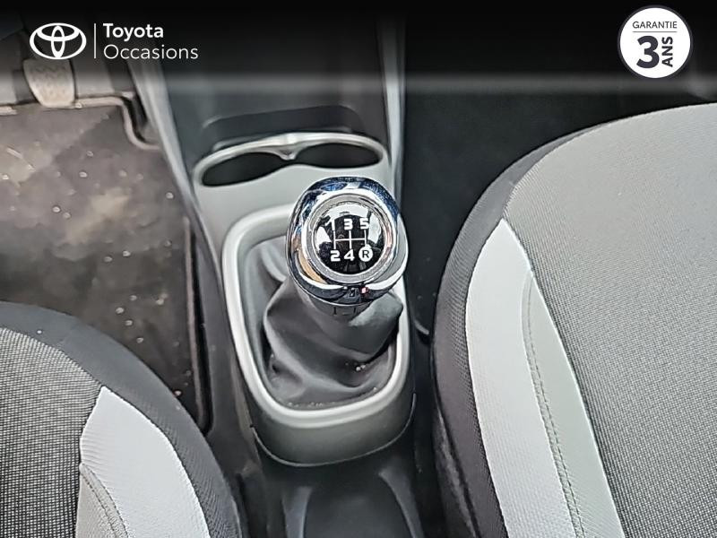 Photo 15 de l'offre de TOYOTA Aygo 1.0 VVT-i 69ch x-play 5p à 10990€ chez Altis - Toyota Pontivy