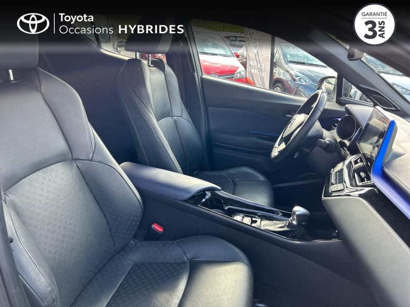 Photo 6 de l'offre de TOYOTA C-HR 122h Graphic 2WD E-CVT à 18490€ chez Altis - Toyota Pontivy