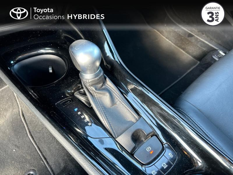 Photo 23 de l'offre de TOYOTA C-HR 122h Graphic 2WD E-CVT à 18490€ chez Altis - Toyota Pontivy