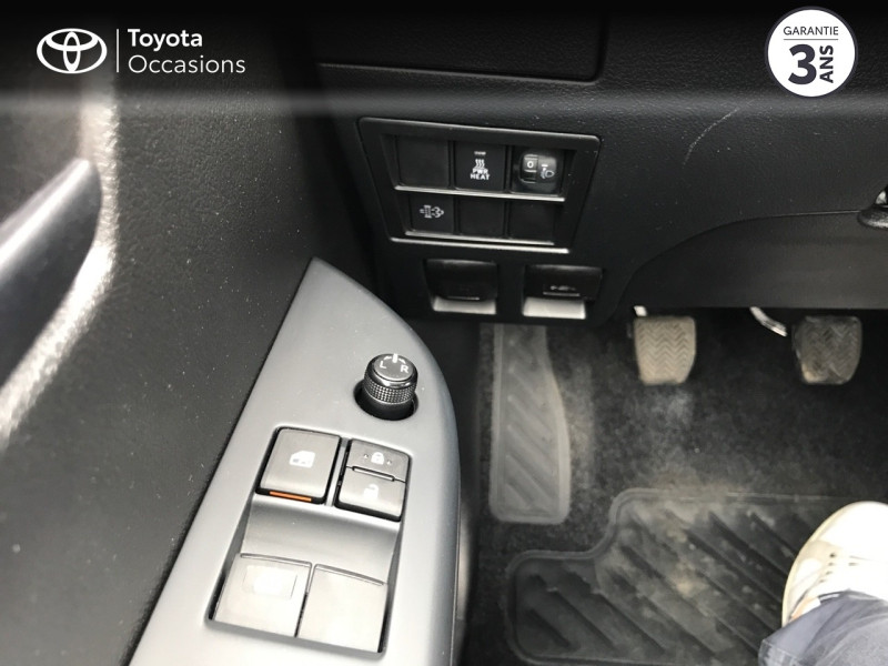 Photo 21 de l'offre de TOYOTA Hilux 2.4 D-4D Simple Cabine LeCap 2WD RC21 à 28880€ chez Altis - Toyota Pontivy