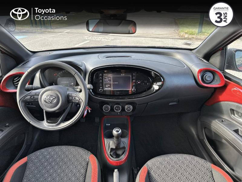 Photo 8 de l'offre de TOYOTA Aygo X 1.0 VVT-i 72ch Design MY23 à 17080€ chez Altis - Toyota Pontivy