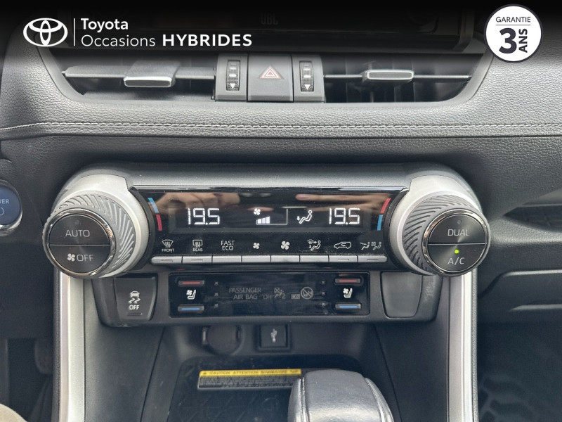 Photo 22 de l'offre de TOYOTA RAV4 Hybride 222ch Lounge AWD-i MY21 à 37980€ chez Altis - Toyota Pontivy