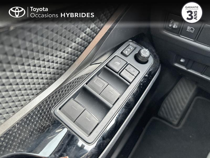 Photo 21 de l'offre de TOYOTA C-HR 1.8 122ch Design E-CVT à 29890€ chez Altis - Toyota Pontivy