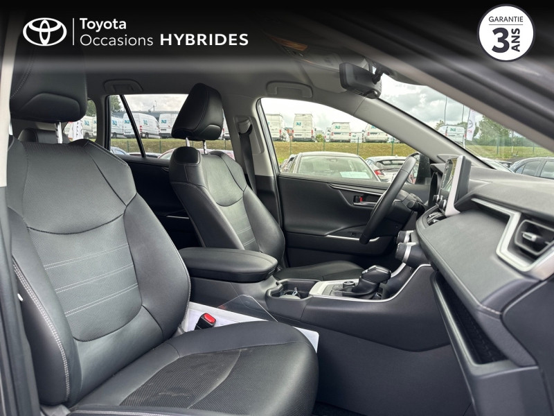 Photo 6 de l'offre de TOYOTA RAV4 Hybride 222ch Lounge AWD-i MY21 à 37980€ chez Altis - Toyota Pontivy