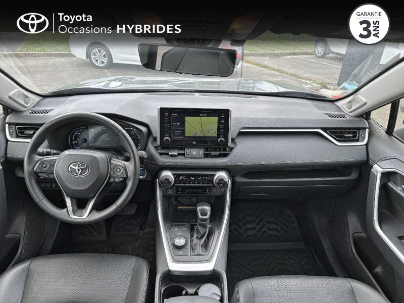 Photo 8 de l'offre de TOYOTA RAV4 Hybride 222ch Lounge AWD-i MY21 à 37980€ chez Altis - Toyota Pontivy