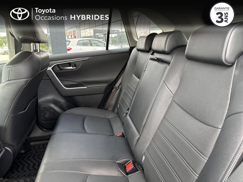 Photo 12 de l'offre de TOYOTA RAV4 Hybride 222ch Lounge AWD-i MY21 à 37980€ chez Altis - Toyota Pontivy