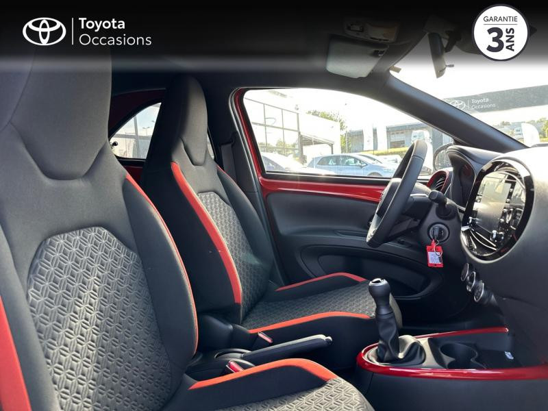 Photo 6 de l'offre de TOYOTA Aygo X 1.0 VVT-i 72ch Design MY23 à 17080€ chez Altis - Toyota Pontivy