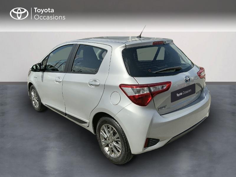 Photo 2 de l'offre de TOYOTA Yaris 100h Dynamic 5p RC18 à 14680€ chez Altis - Toyota Auray