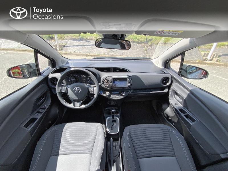 Photo 8 de l'offre de TOYOTA Yaris 100h Dynamic 5p RC18 à 14680€ chez Altis - Toyota Auray