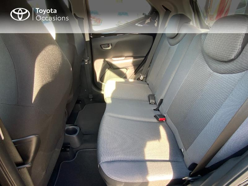 Photo 12 de l'offre de TOYOTA Aygo 1.0 VVT-i 72ch x-play 5p MY21 à 13240€ chez Altis - Toyota Auray