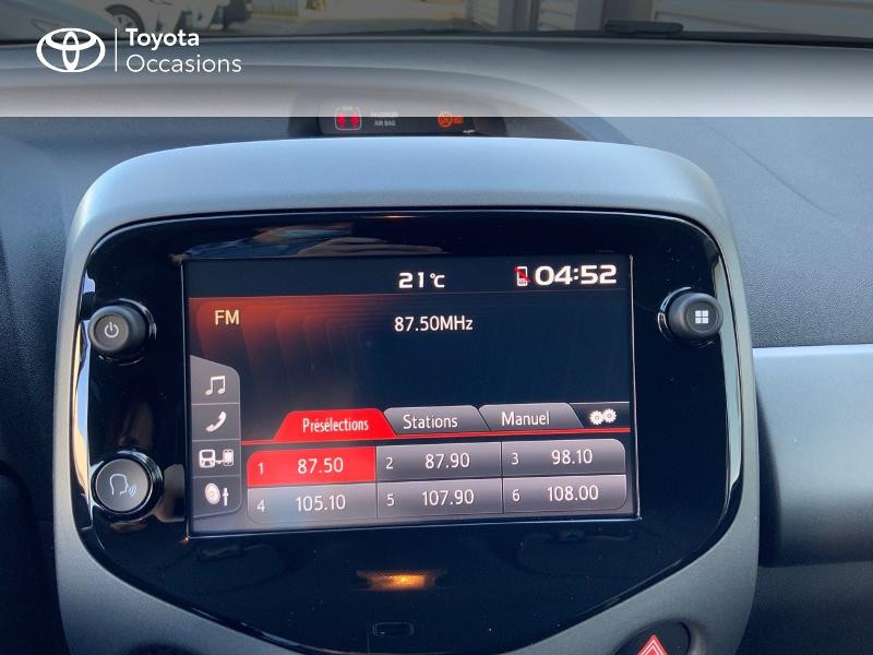 Photo 15 de l'offre de TOYOTA Aygo 1.0 VVT-i 72ch x-play 5p MY21 à 13240€ chez Altis - Toyota Auray